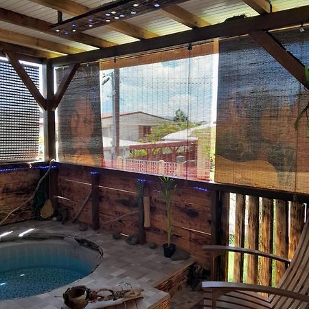 Kami Lodge F3 Jacuzzi Riviere-Salee Exteriör bild