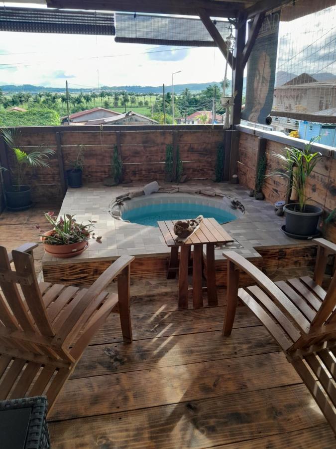 Kami Lodge F3 Jacuzzi Riviere-Salee Exteriör bild